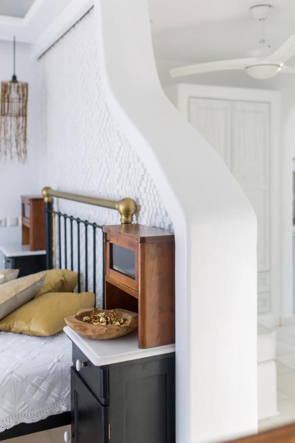 Naxian Riviera Exclusive Seafront Suites, Junior Suite Agios Prokopios  Exterior foto